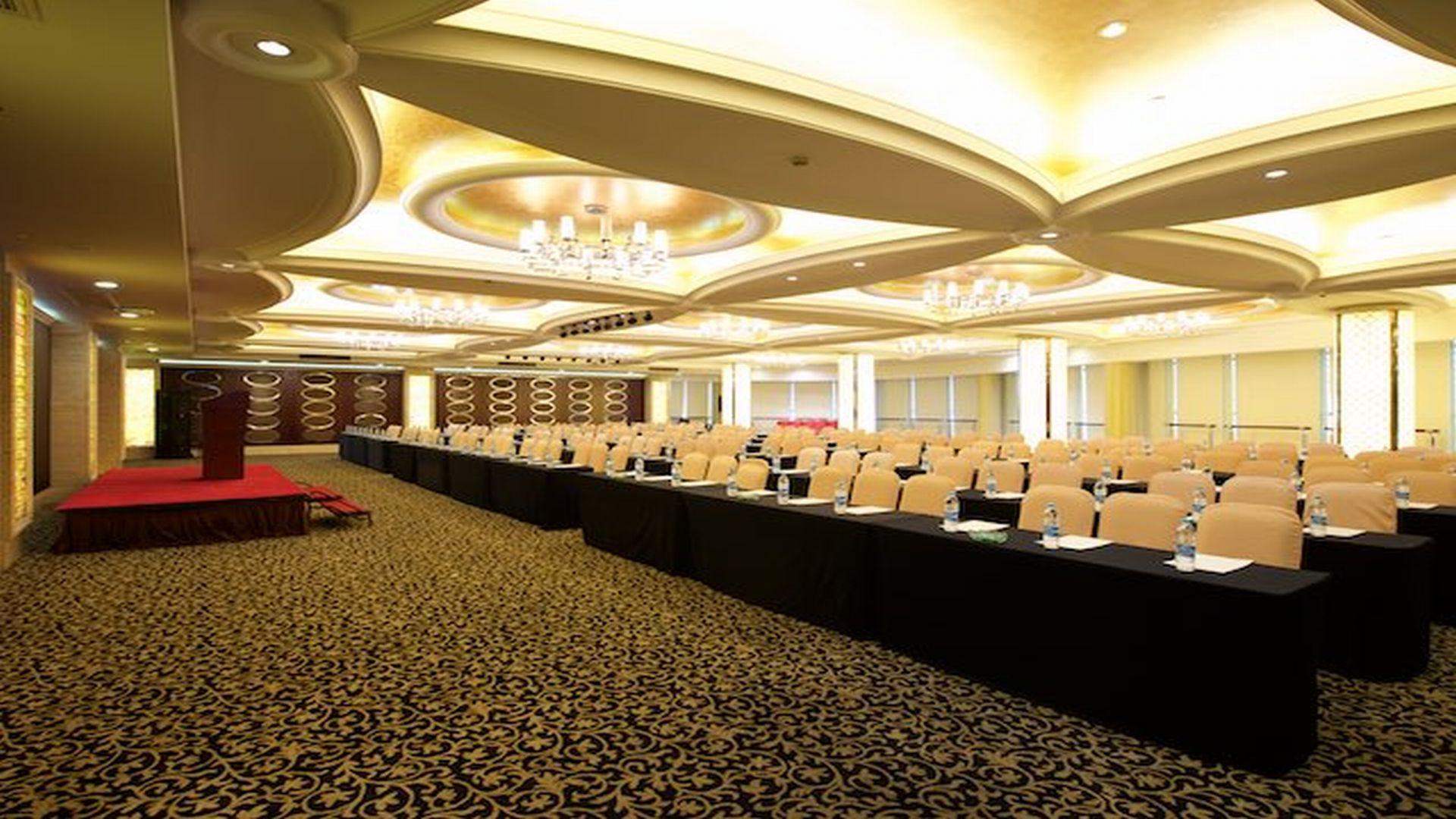Madison Shanghai Hongqiao Exterior photo
