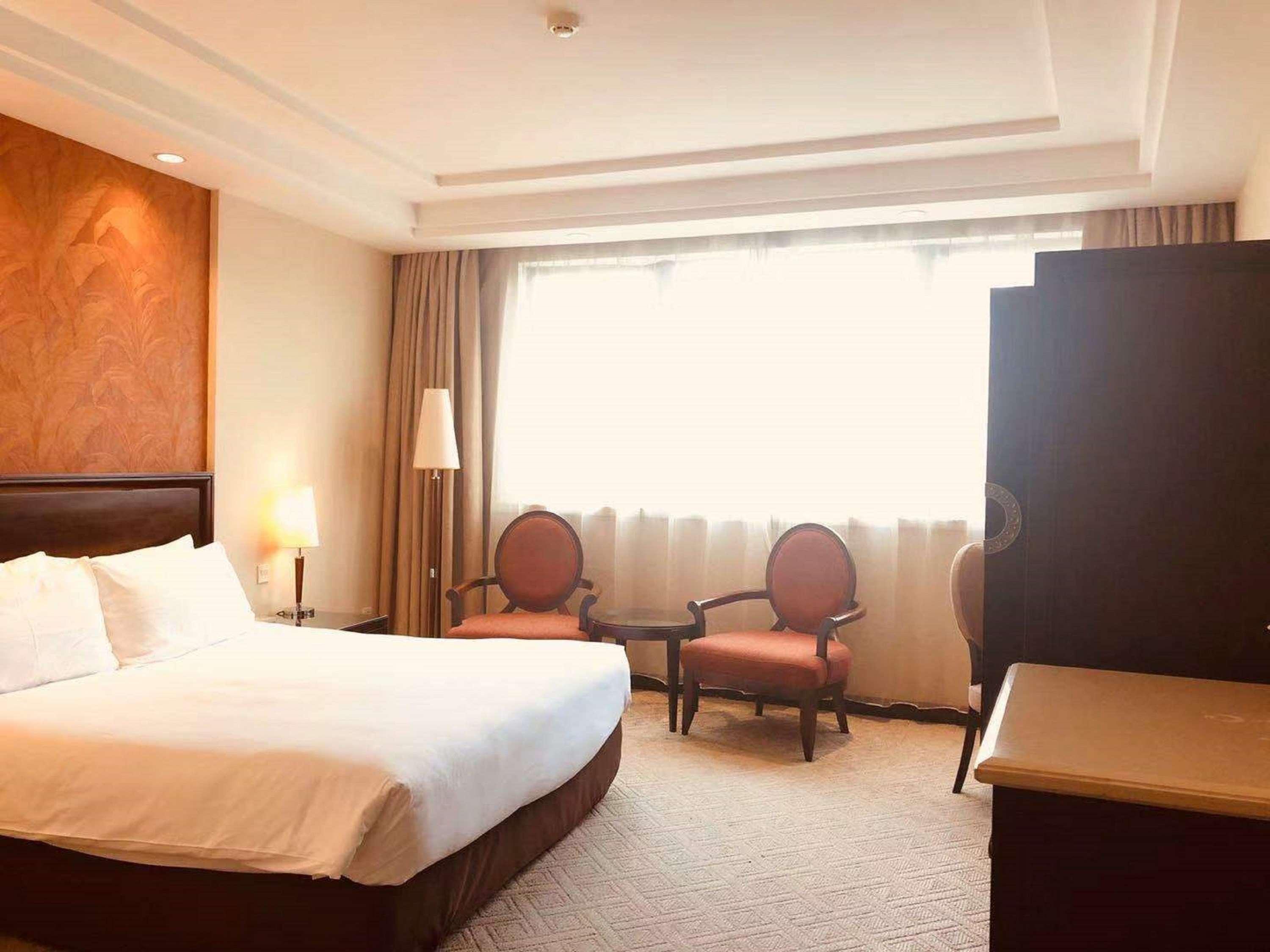 Madison Shanghai Hongqiao Exterior photo