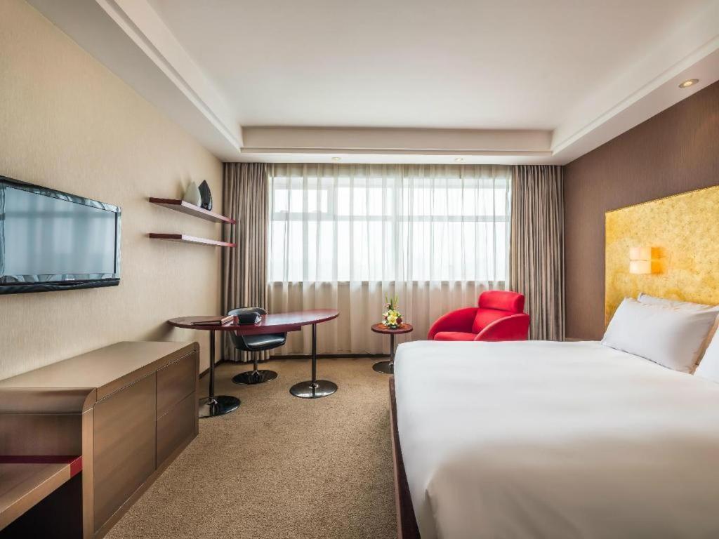 Madison Shanghai Hongqiao Exterior photo